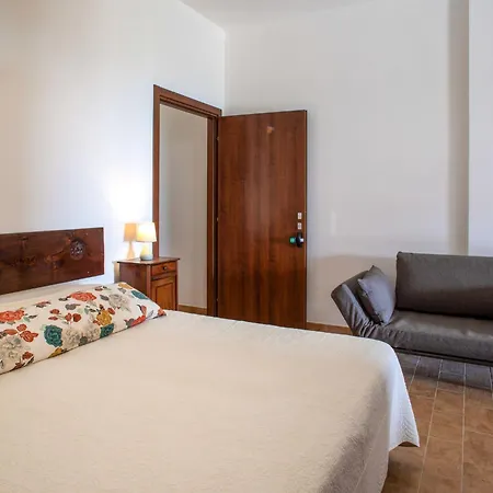 Apartment Le Debbiare-16 By Interhome